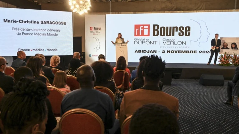 Hommages à Abidjan et Paris, 10 ans après l&rsquo;assassinat de Ghislaine Dupont et Claude Verlon au Mali