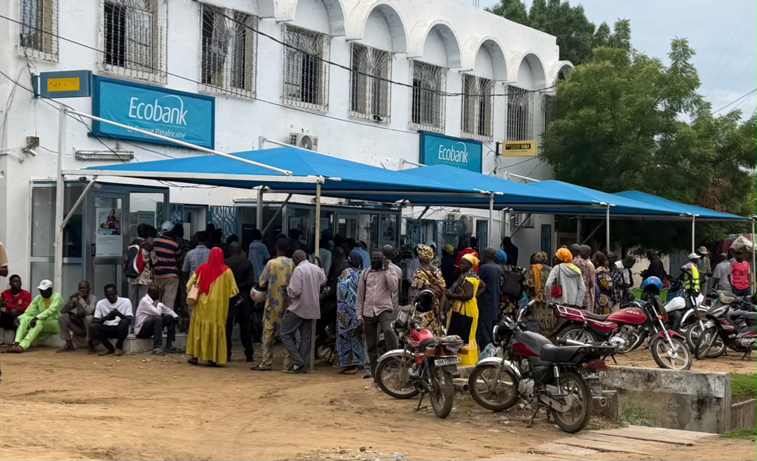 souffrance des usagers devant les banques au Tchad