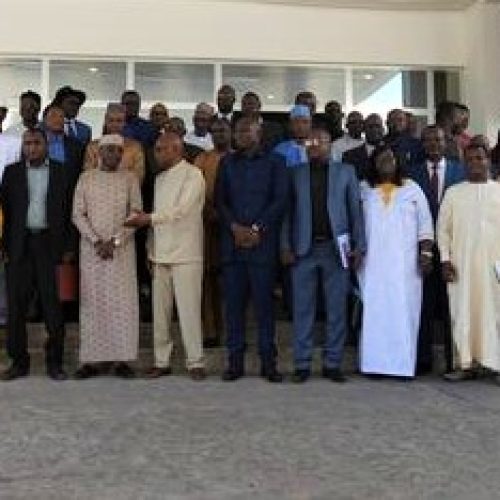 <strong>Le Premier ministre de transition installe les membres du comité technique de suivi de la mise en œuvre des résolutions du DNIS</strong>