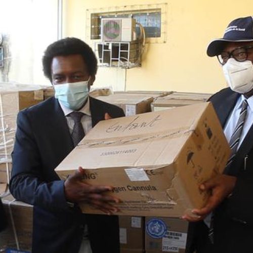 Tchad:  l’OMS remet de lot de médicaments, réactifs de laboratoire et de dispositifs médicaux