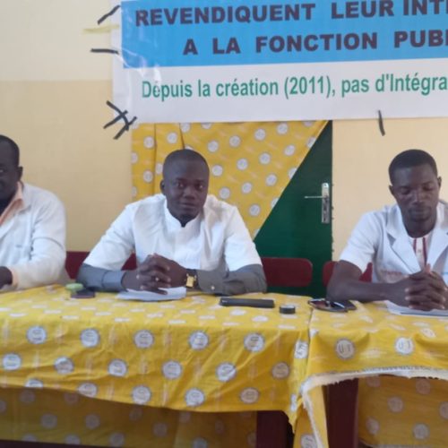 Tchad/<strong>les techniciens supérieurs de laboratoire et pharmacie de la faculté des sciences de la santé de l’Université Adam Barka d’Abéché (UNABA) réclament leur intégration à la fonction.</strong>