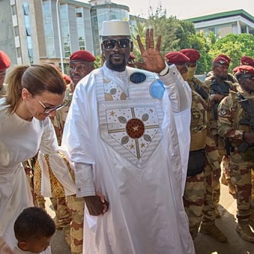 Guinée : la fin des sanctions, entre pragmatisme et paradoxe