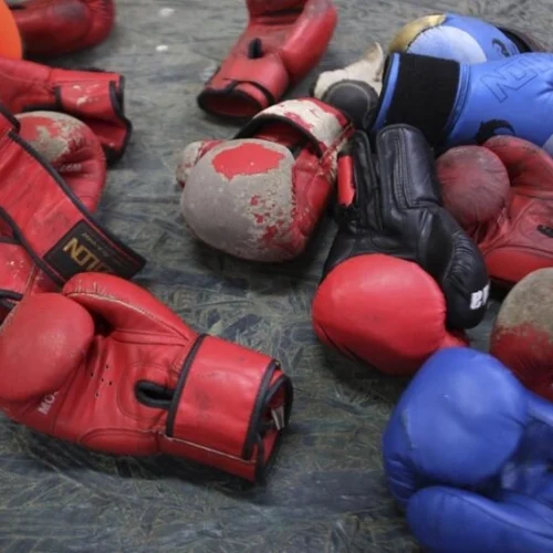 Cameroun: l’ex-champion de boxe, Georges Bekono, tombé dans la misère, décède en pleine rue