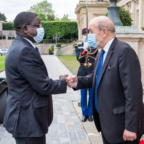 Tchad/France: Entretien entre Jean-Yves Le Drian et Albert Pahimi Padacké à Paris