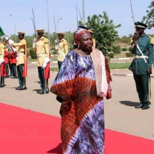 Nécrologie : le maréchal Idriss Deby Itno présente ses condoléances à la famille de Kade Elisabeth