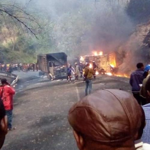 Accident de Dschang: le maréchal Idriss Deby Itno présente ses condoléances à Paul Biya