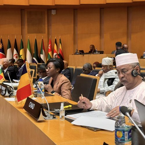 Le Ministre d’État, Ministre des Affaires Étrangères et des Tchadiens de l’Étranger, l’Amb. Mahamat Saleh Annadif, à la tête d’une importante délégation, participe à la 44ème Session Ordinaire du Conseil Exécutif de l’Union Africaine, ce mercredi 14 février 2024, à Addis-Abeba, en Éthiopie.