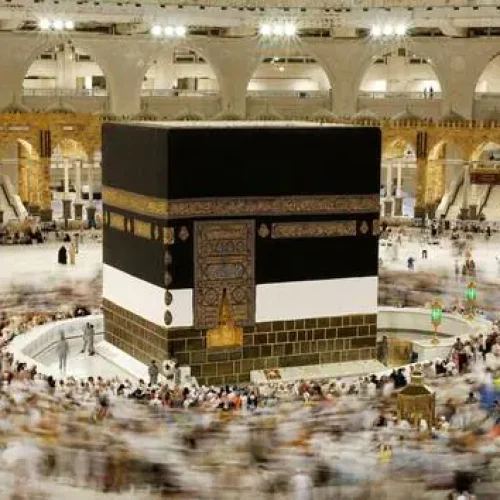 <strong><em>Hajj 2023 : l’Arabie Saoudite annonce la levée des restrictions</em></strong>