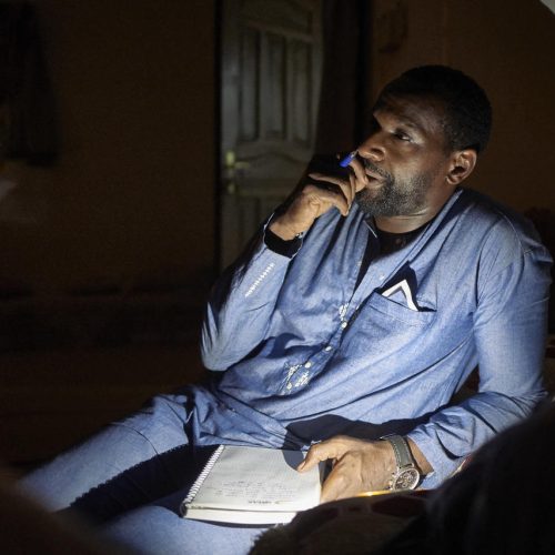 Mali: 500 jours de captivité pour Olivier Dubois aux mains des djihadistes.