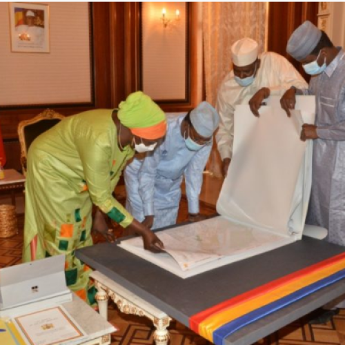 Tchad: le plan de la capitale remis au maréchal Idriss Deby