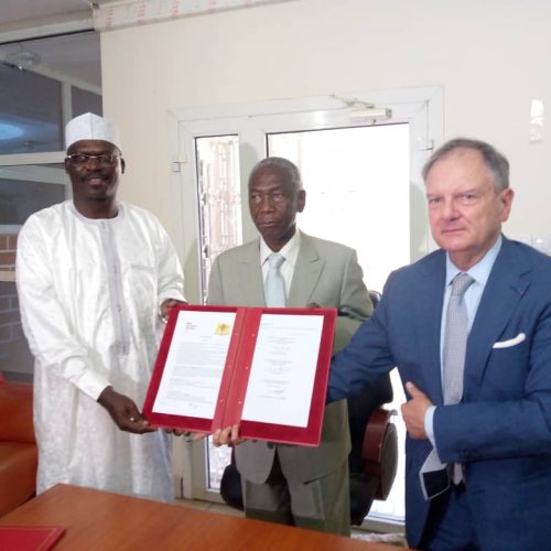 Coopération: la France octroie 900 mille euro pour le fond solidaire prioritaire innovant