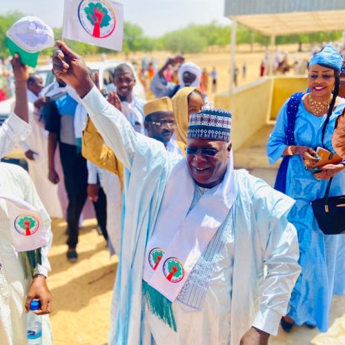 le président national du parti Alwihda ,Dr Ahmat Djidda Mahamat Albechir a procédé ce 03 juin 2023, à l’installation du bureau provincial du Batha