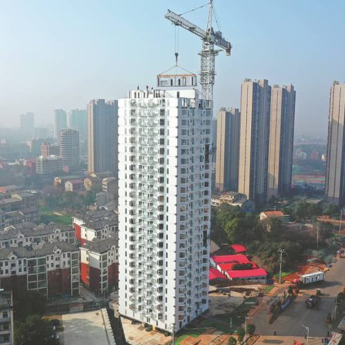 La structure de 14 000 mètres carrés connue sous le nom de Jingdu Holon Building a été construite par Broad Group Holon, une société basée à Xiangyin, du 7 au 11 janvier.