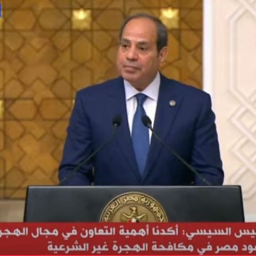 السيسي خلال لقائه مع ماكرون : لا استقرار في الشرق الأوسط دون إقامة الدولة الفلسطينية