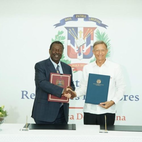 Haïti : la République dominicaine et le Kenya signent un accord de soutien