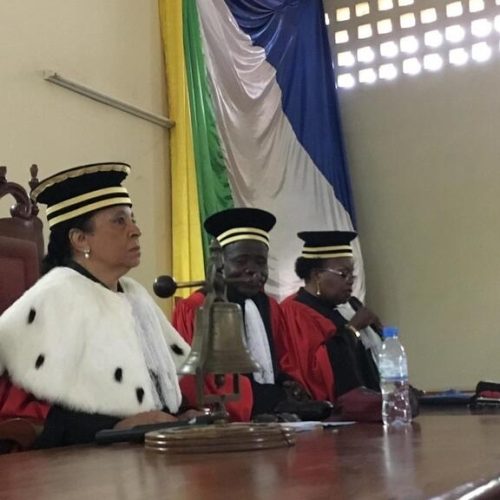 Centrafrique: Le comité de rédaction d’une nouvelle Constitution invalidé par la Cour constitutionnelle.