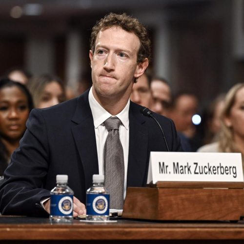 Affaire Meta : Mark Zuckerberg à la barre pour défendre son entreprise