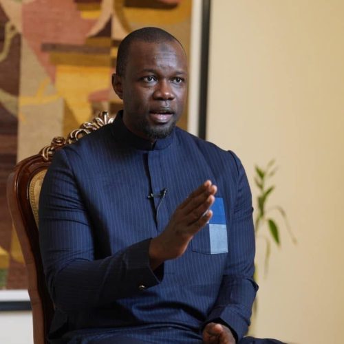 Ousmane Sonko a réagi aux récentes déclarations d’Emmanuel Macron